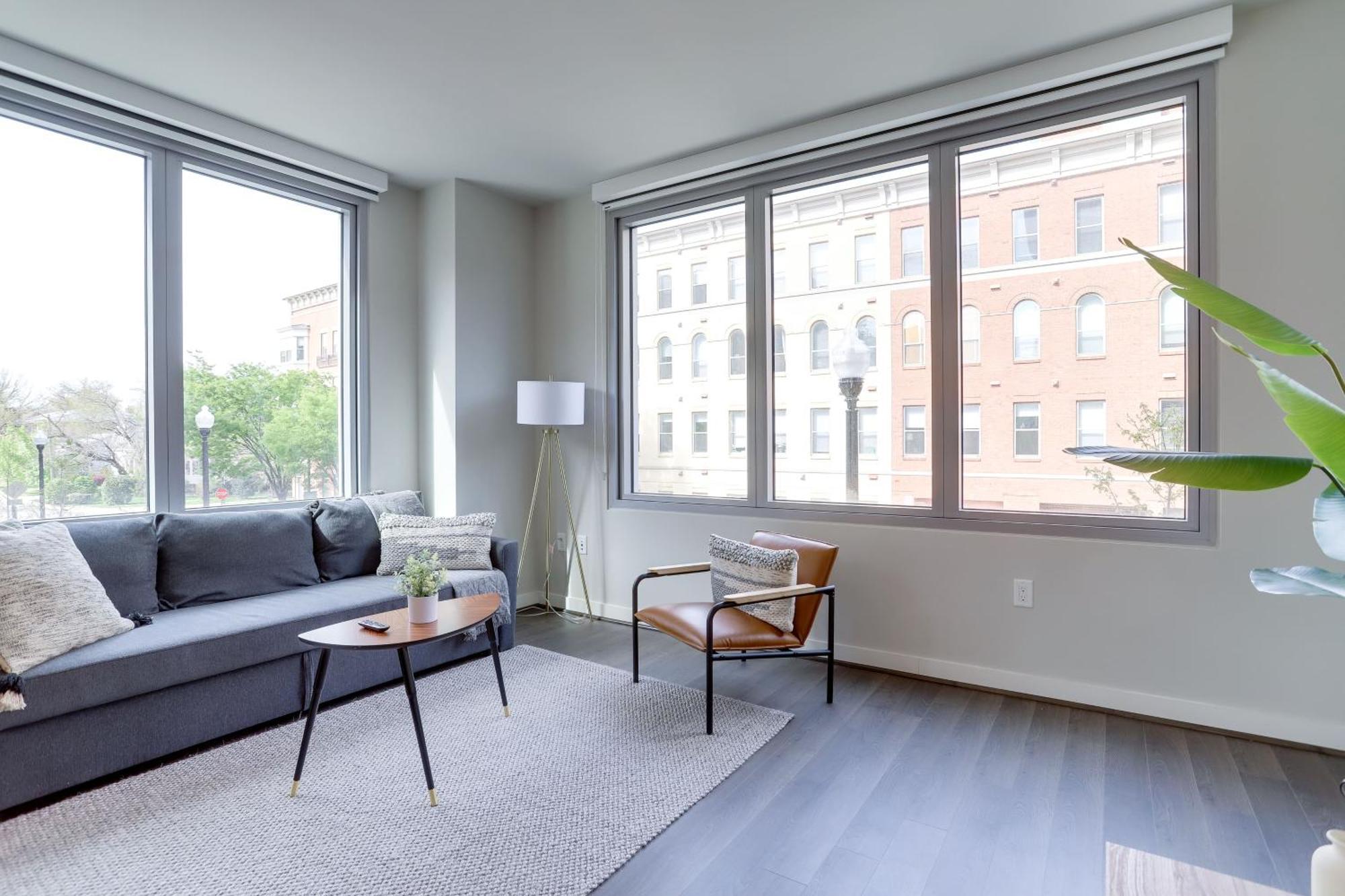 Stylish Condo At Clarendon With Rooftop Views アーリントン エクステリア 写真